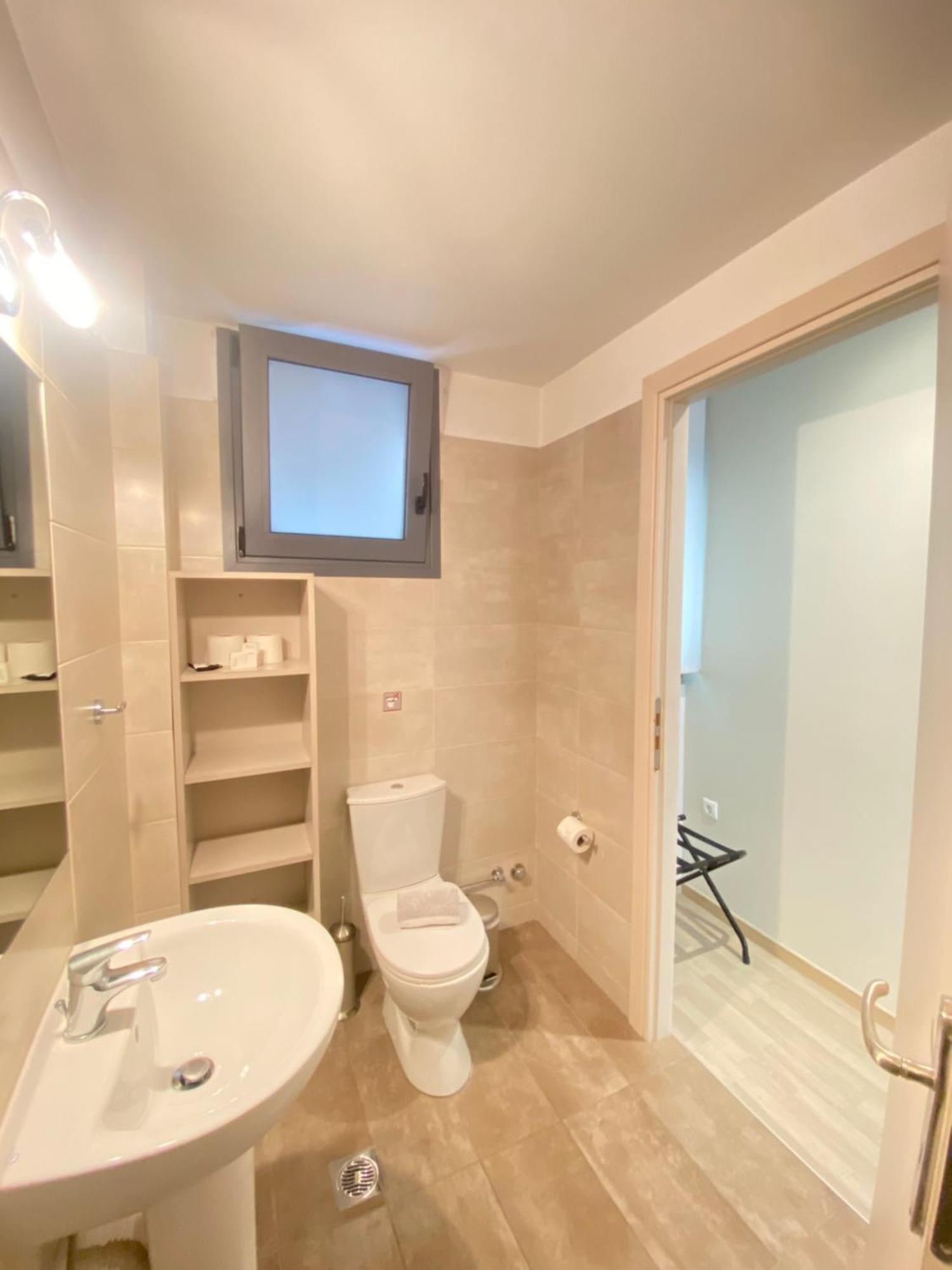 Tins Hotel City - Athens Ngoại thất bức ảnh
