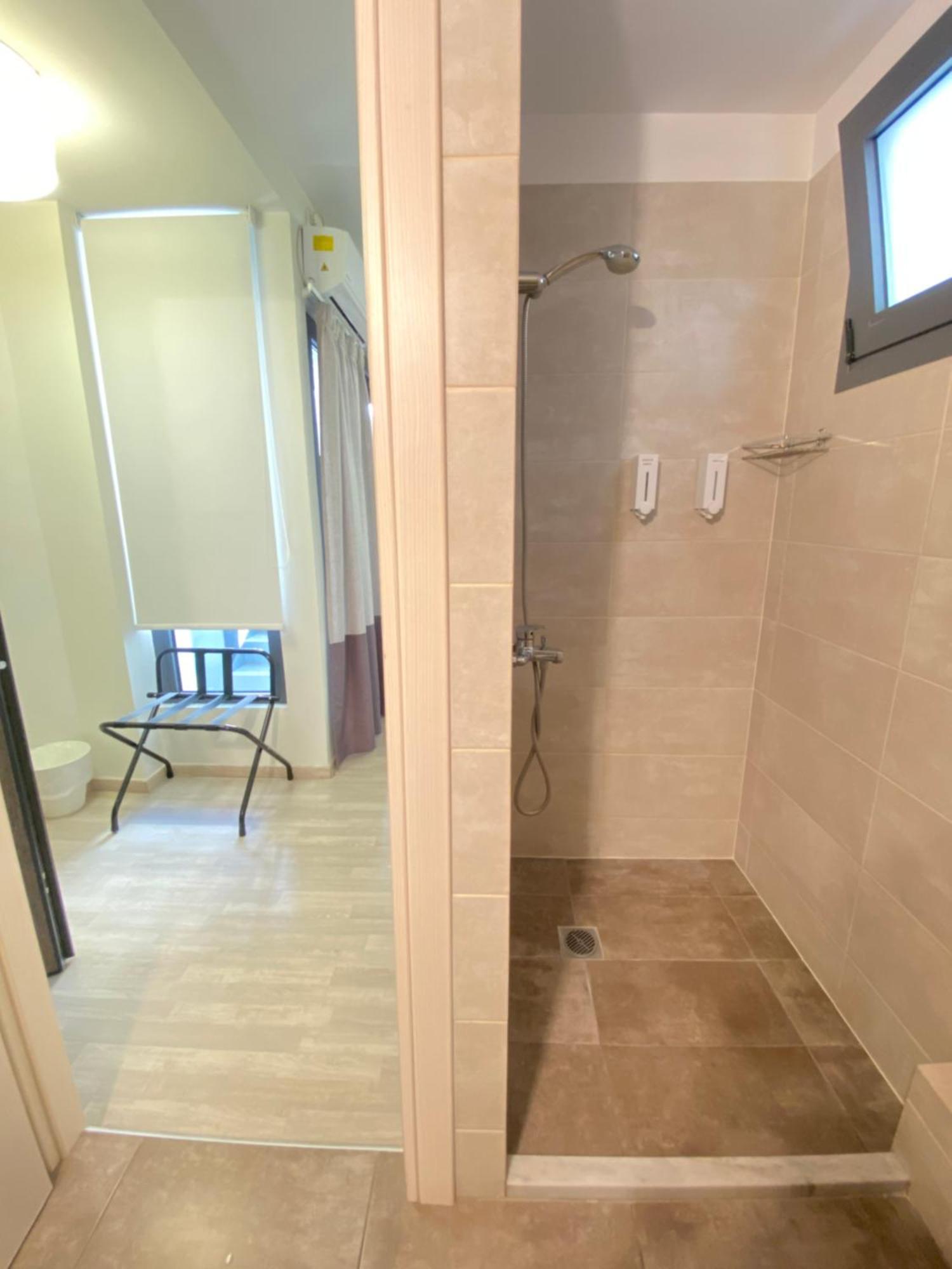 Tins Hotel City - Athens Ngoại thất bức ảnh