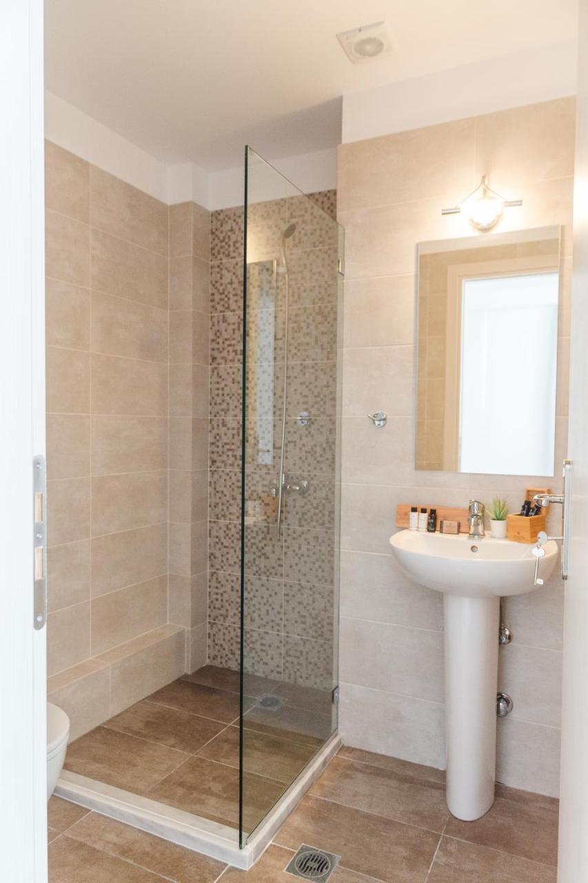 Tins Hotel City - Athens Ngoại thất bức ảnh